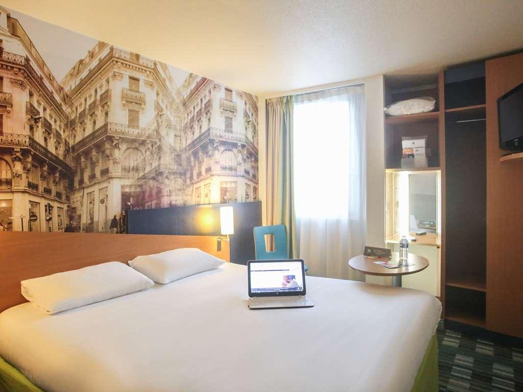 Отель Ibis Styles Orleans Ла-Шапель-Сен-Мемен Экстерьер фото