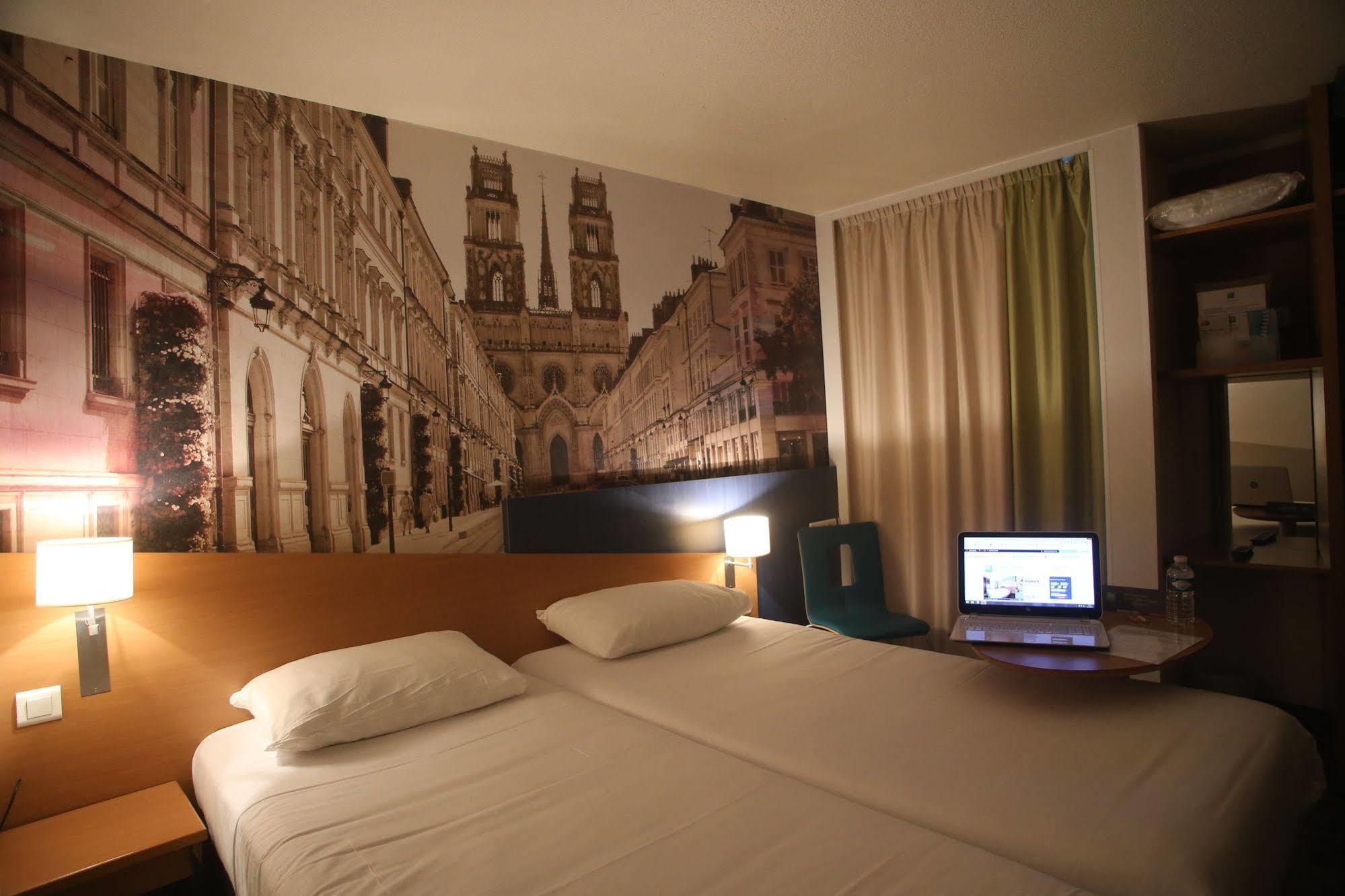 Отель Ibis Styles Orleans Ла-Шапель-Сен-Мемен Экстерьер фото
