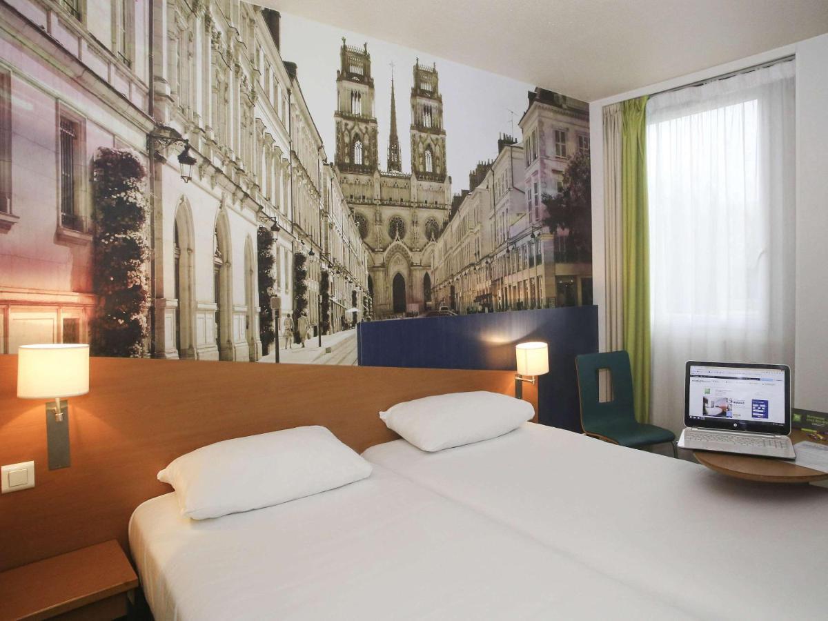 Отель Ibis Styles Orleans Ла-Шапель-Сен-Мемен Экстерьер фото